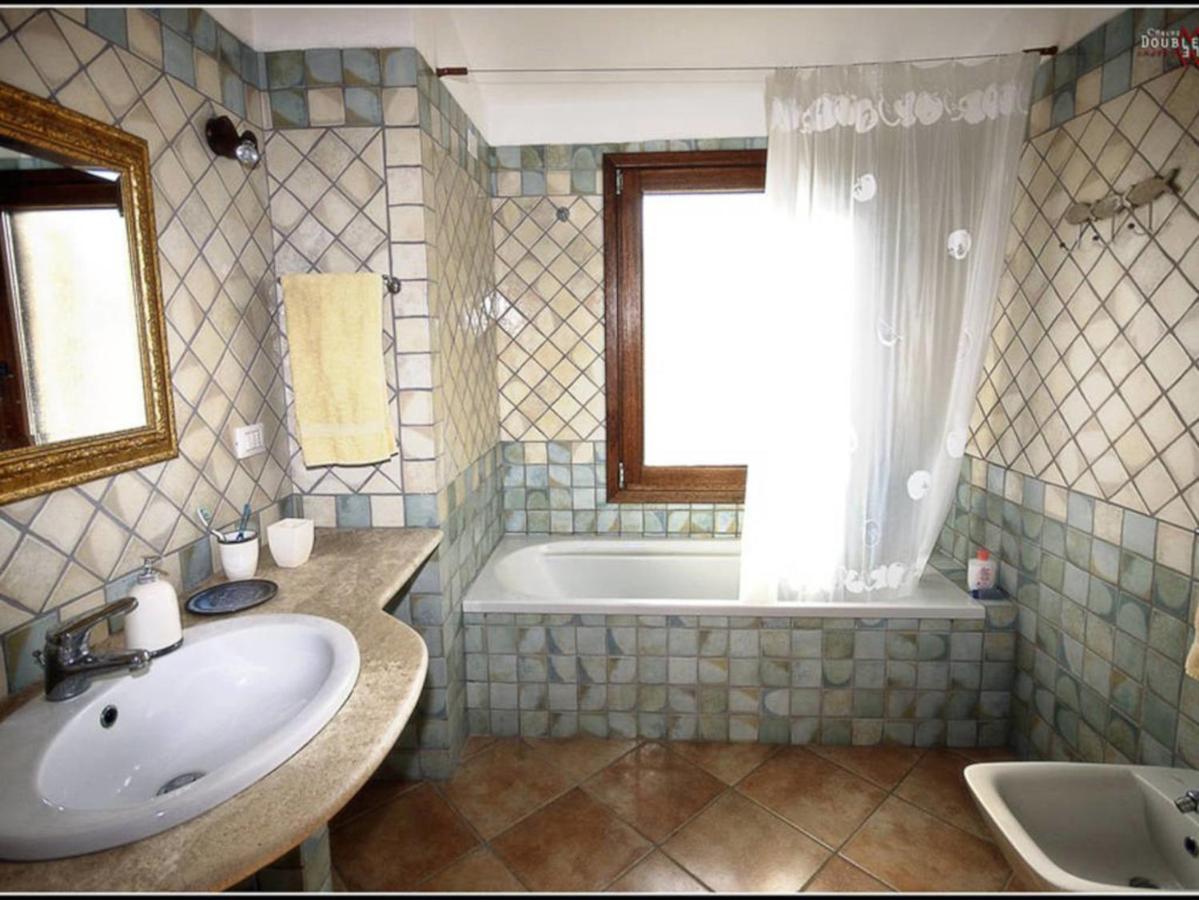La Sima Con Piscina Vista Mare Sardegna Villa
