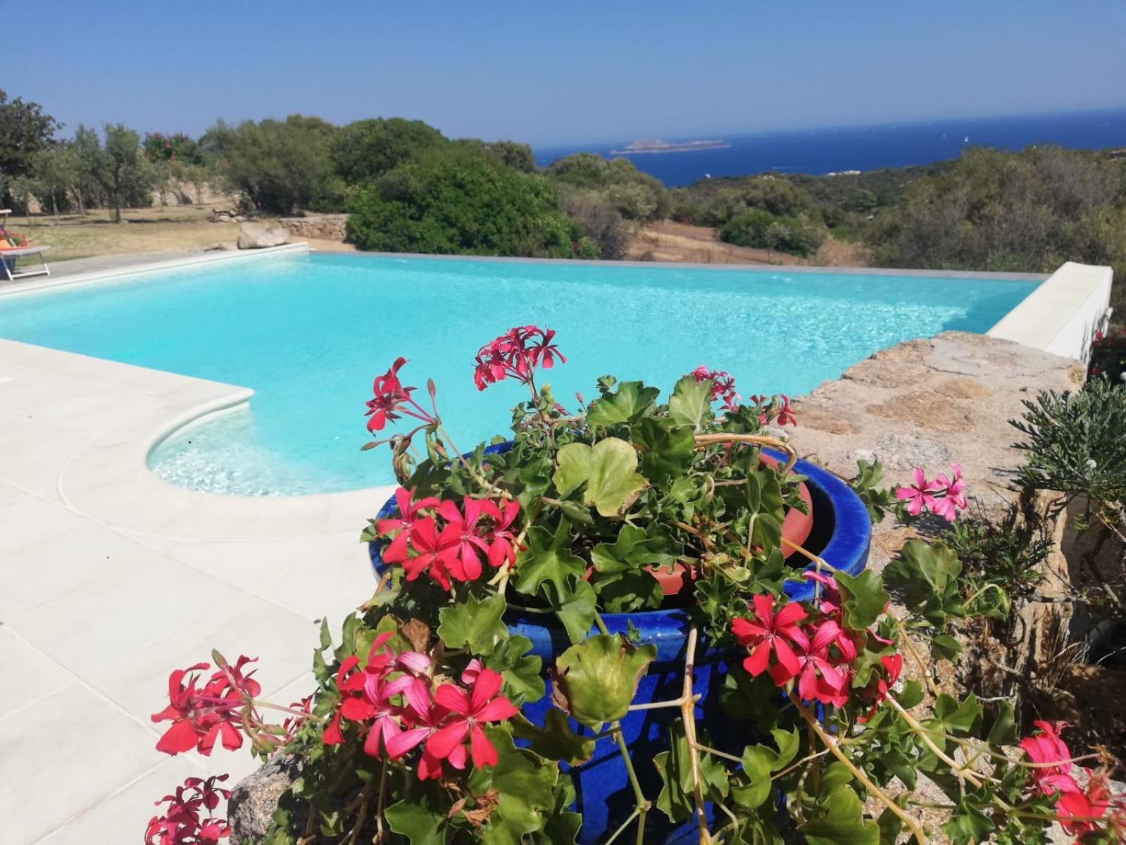 La Sima Con Piscina Vista Mare Sardegna Villa *