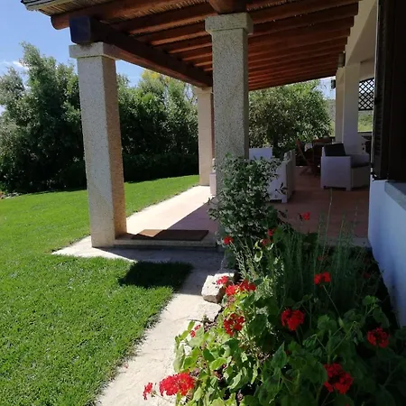 La Sima Villa Con Piscina Vista Mare San Pantaleo Sardegna Exterior photo
